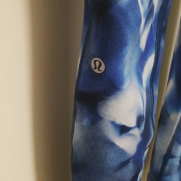 Lululemon Women's leggings Size 4 - Picture 7 of 10